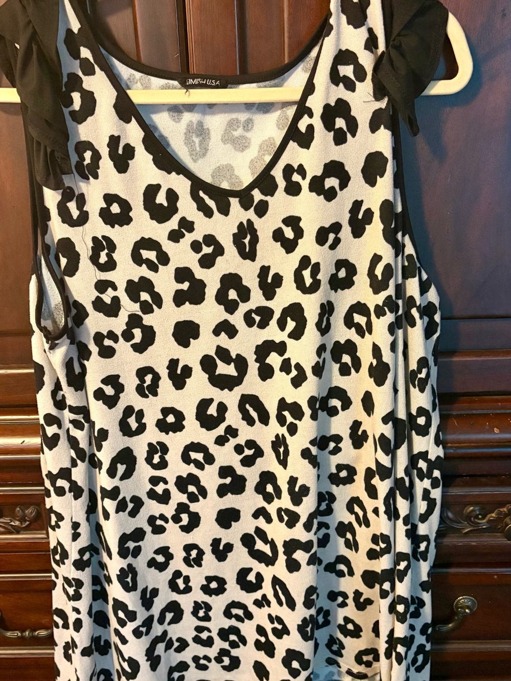 Simplicity Black and White Leopard Cold-Shoulder Tank Top
